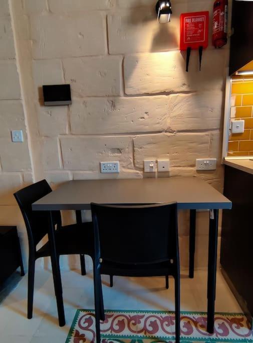 Deck 3 Savynomad Harbour Residences Wow Views Cospicua Esterno foto