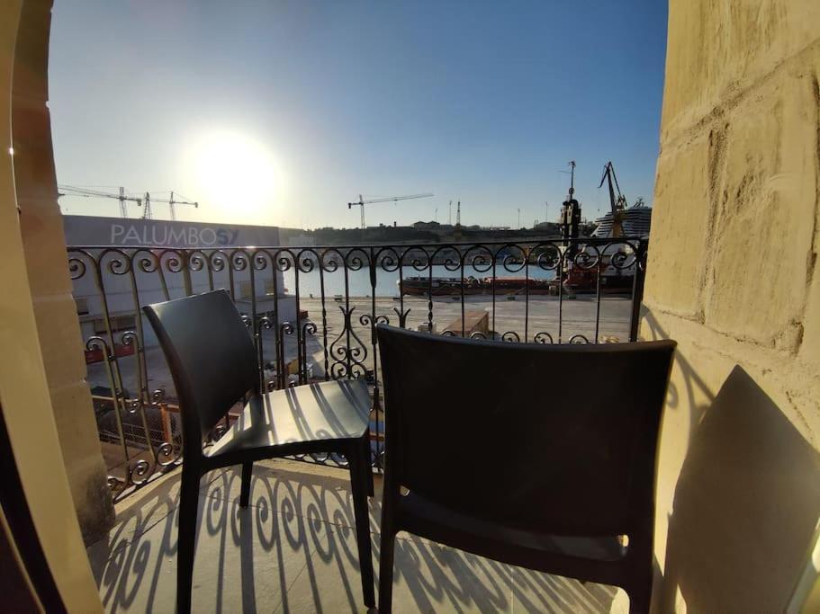 Deck 3 Savynomad Harbour Residences Wow Views Cospicua Esterno foto