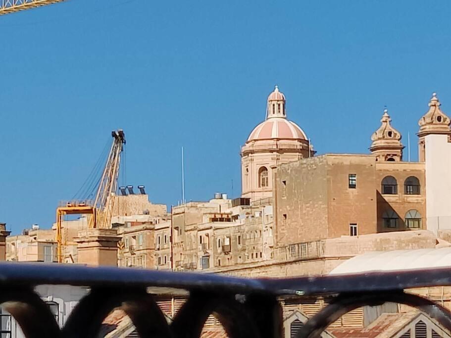Deck 3 Savynomad Harbour Residences Wow Views Cospicua Esterno foto