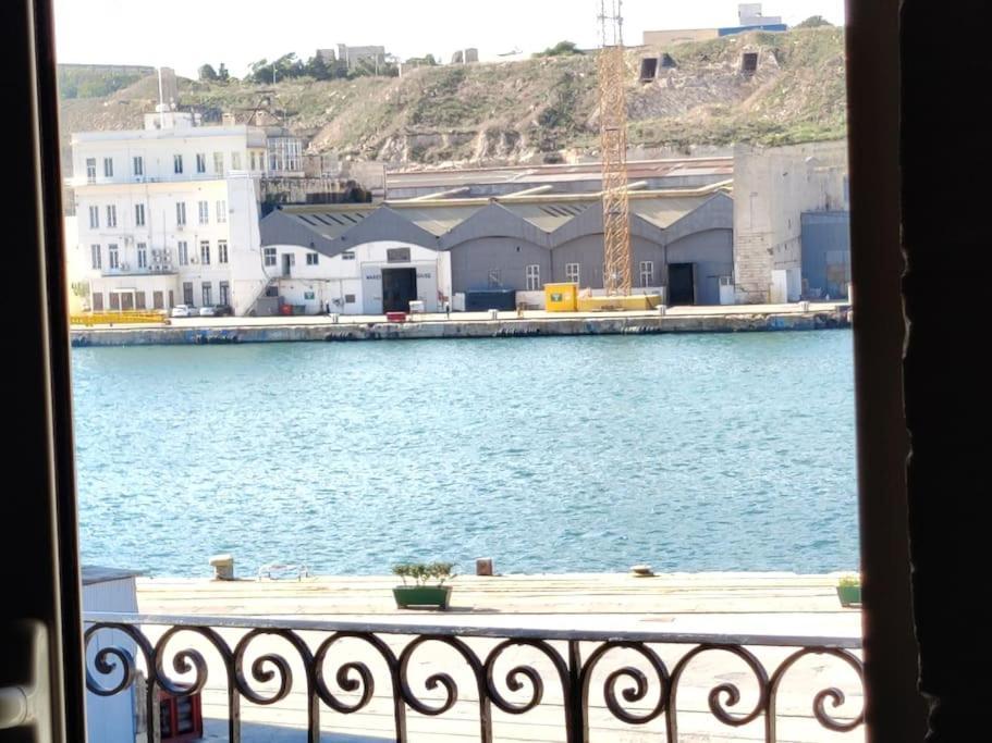 Deck 3 Savynomad Harbour Residences Wow Views Cospicua Esterno foto